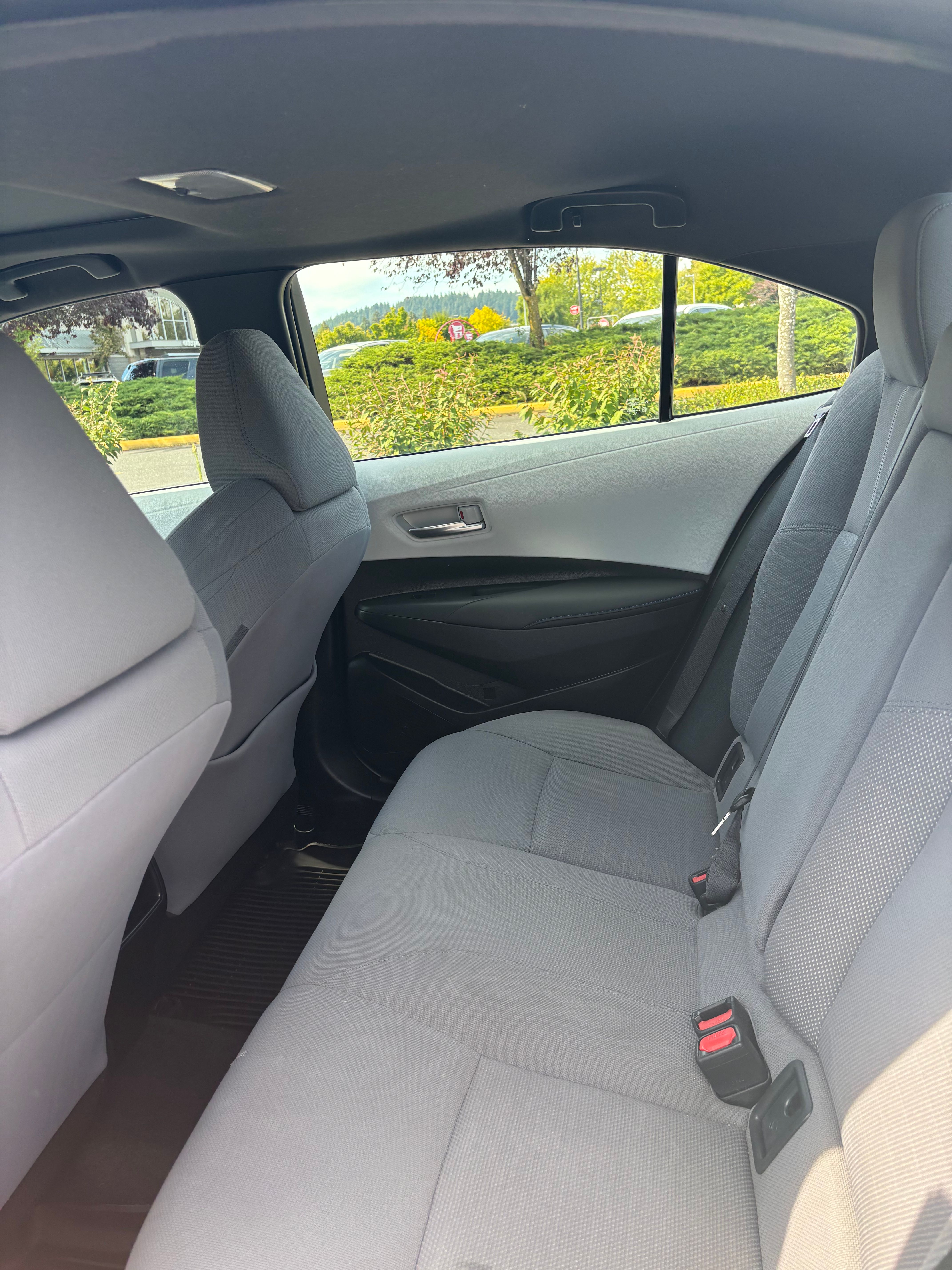 Used 2020 Toyota Corolla SE w/ SE Premium Package FWD image 13
