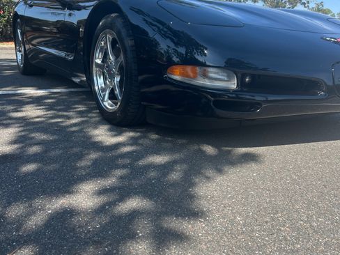 Used 2004 Chevrolet Corvette Convertible w/ Preferred Equipment Group image 14