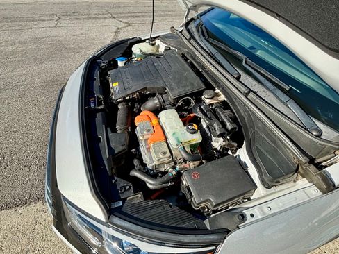 Used 2019 Hyundai Ioniq Limited image 26