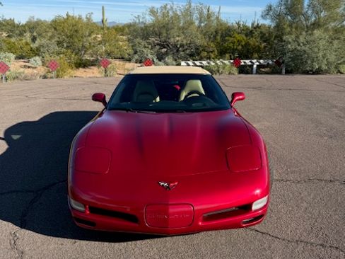 Used 2001 Chevrolet Corvette Convertible w/ Preferred Equipment Group2 image 5