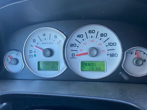 Used 2006 Ford Escape 2WD Hybrid image 8