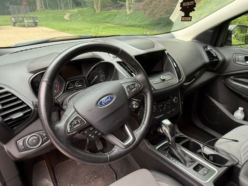Used 2019 Ford Escape SE AWD/4WD image 4