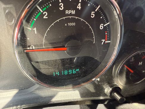 Used 2015 Jeep Wrangler Sport image 4