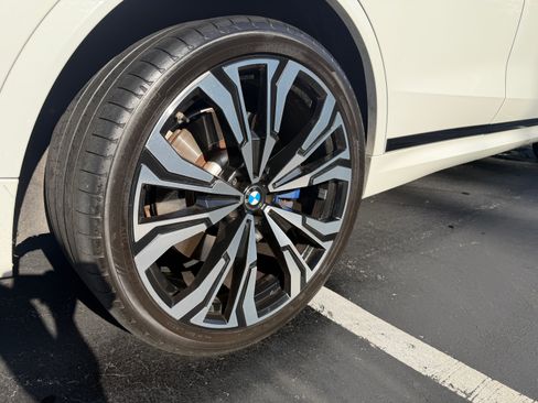 Used 2024 BMW X7 M60i w/ Executive Package AWD/4WD image 19