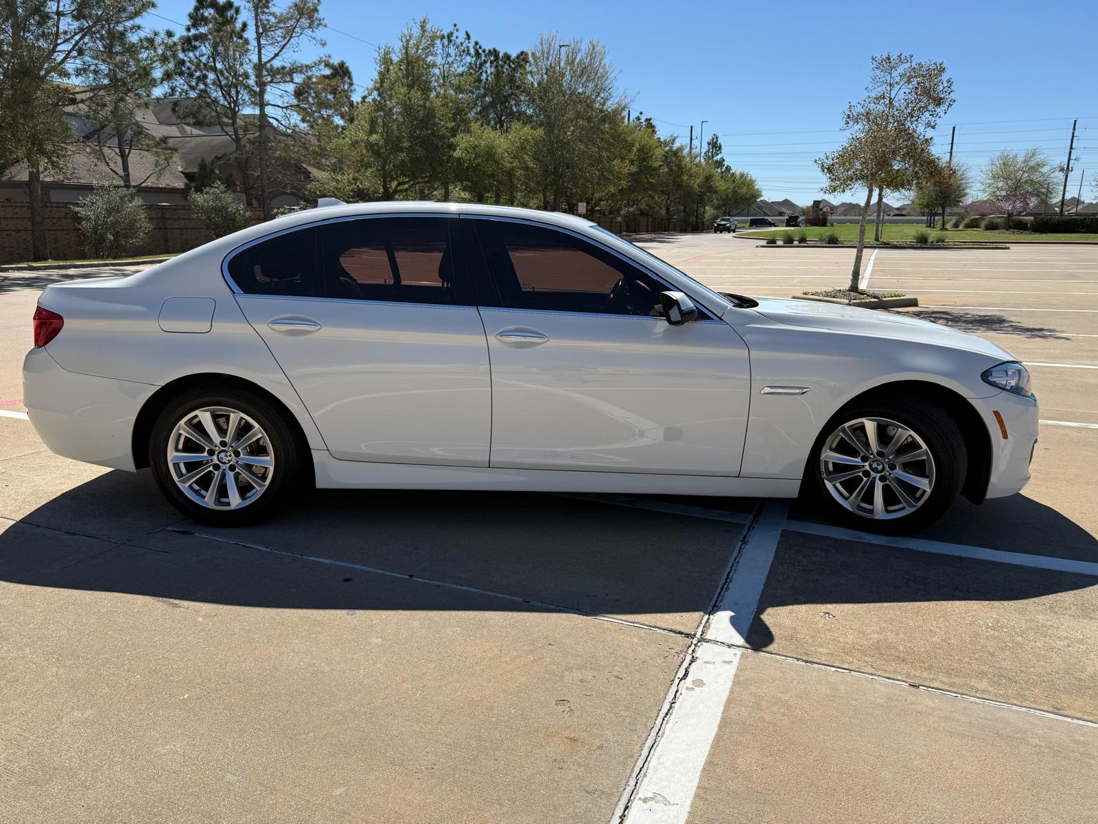 Used 2016 BMW 528i xDrive Sedan AWD/4WD image 11