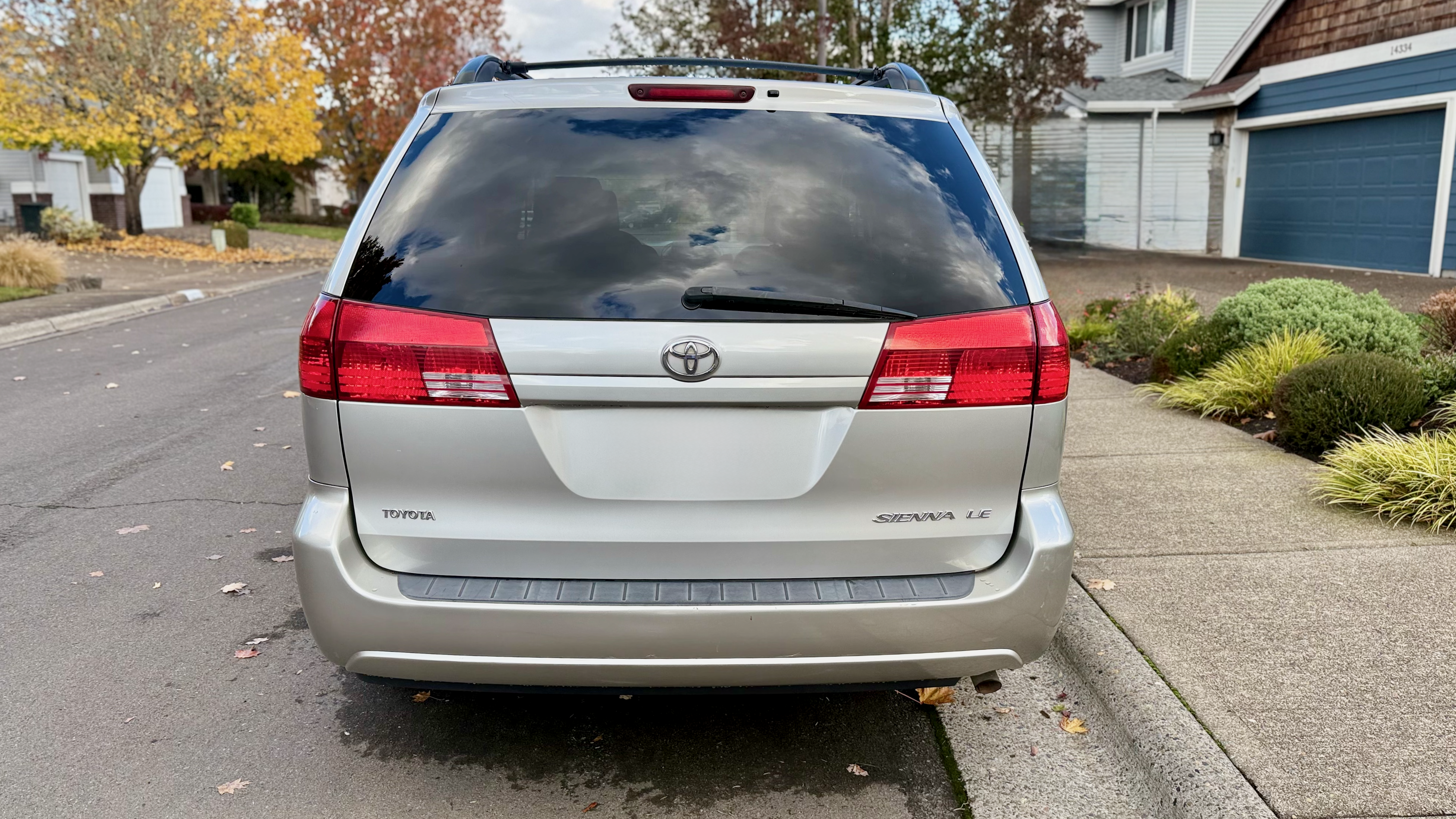 Used 2004 Toyota Sienna CE FWD image 9