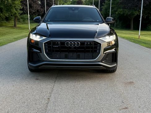 Used 2019 Audi Q8 Prestige image 2