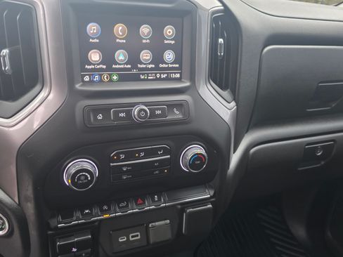 Used 2023 Chevrolet Silverado 1500 Custom image 10