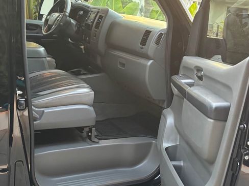 Used 2020 Nissan NV 3500 SV w/ Navigation Package image 8