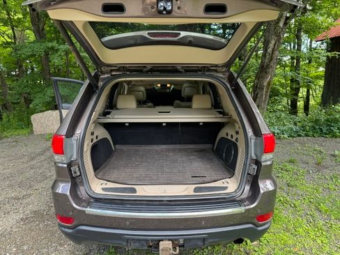 Used 2019 Jeep Grand Cherokee Limited w/ Luxury Group II AWD/4WD image 22