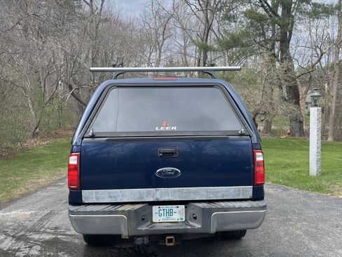 Used 2009 Ford F250 XLT image 5