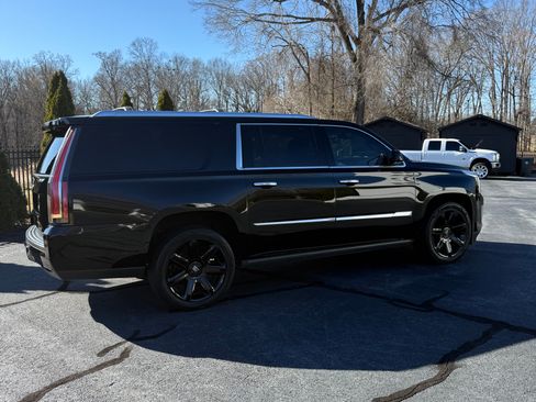 Used 2015 Cadillac Escalade ESV Premium image 10