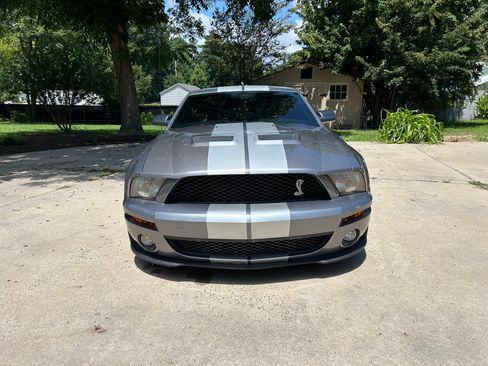 Used 2007 Ford Mustang Shelby GT500 RWD image 10