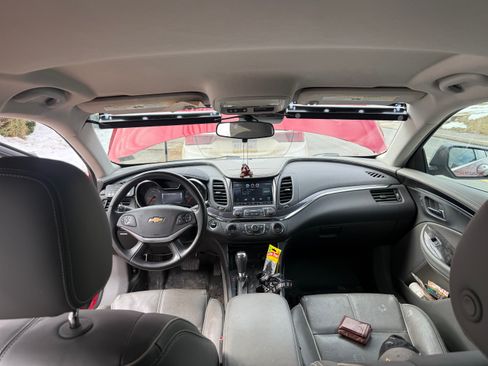 Used 2015 Chevrolet Impala LTZ FWD image 14