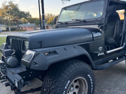 Used 1993 Jeep Wrangler 4WD image 9