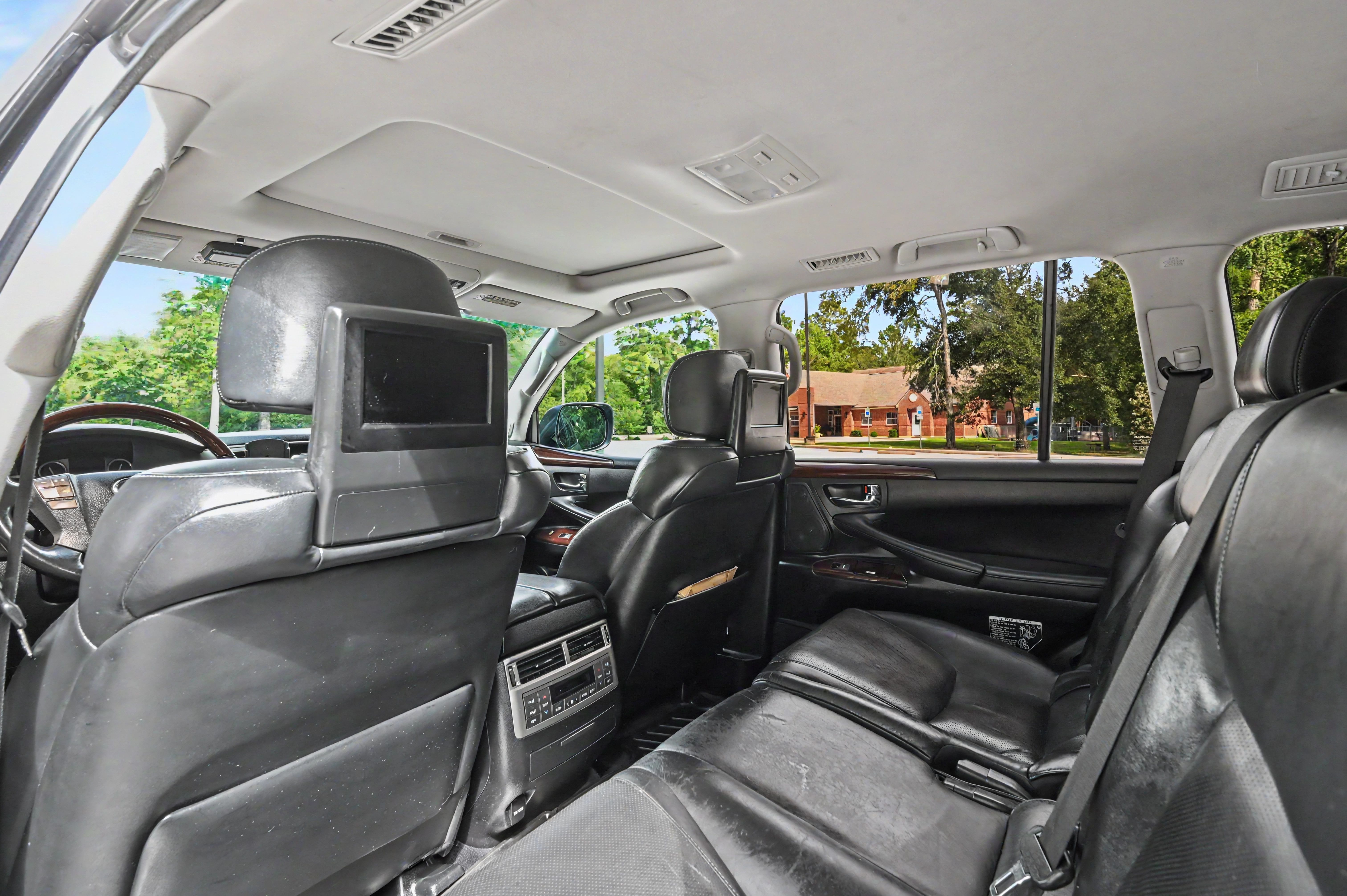 Used 2014 Lexus LX 570 4WD image 13