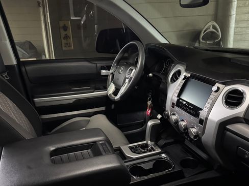 Used 2021 Toyota Tundra SR5 AWD/4WD image 9