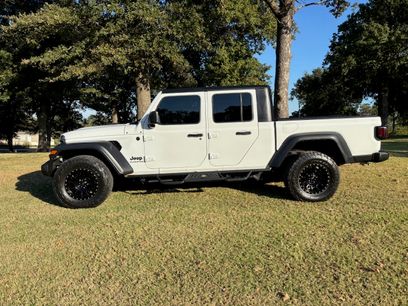 Used 2022 Jeep Gladiator Sport w/ Trailer Tow Package