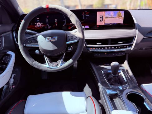 Used 2026 Cadillac CT5 V Blackwing image 23