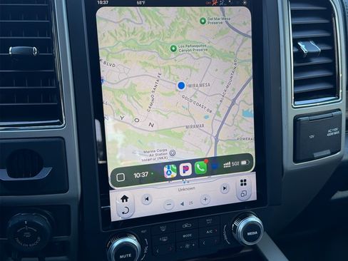 Used 2019 Ford F150 Lariat w/ Trailer Tow Package image 13