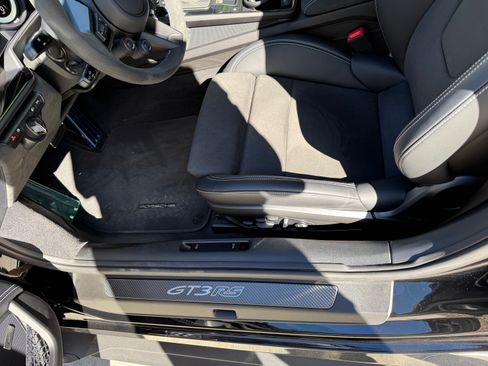 Used 2025 Porsche 911 GT3 RS image 9