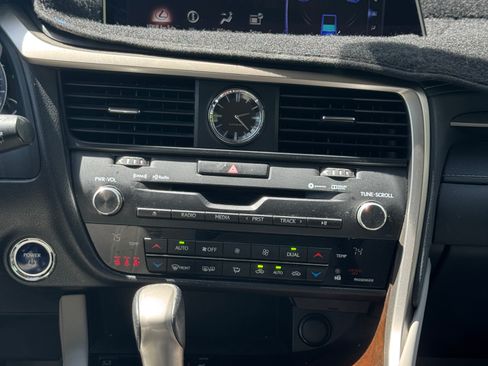 Used 2019 Lexus RX 450h AWD w/ Navigation Package image 14