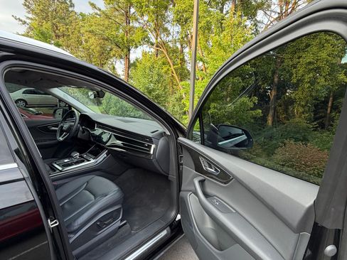 Used 2021 Audi Q7 3.0T Premium Plus AWD/4WD image 12
