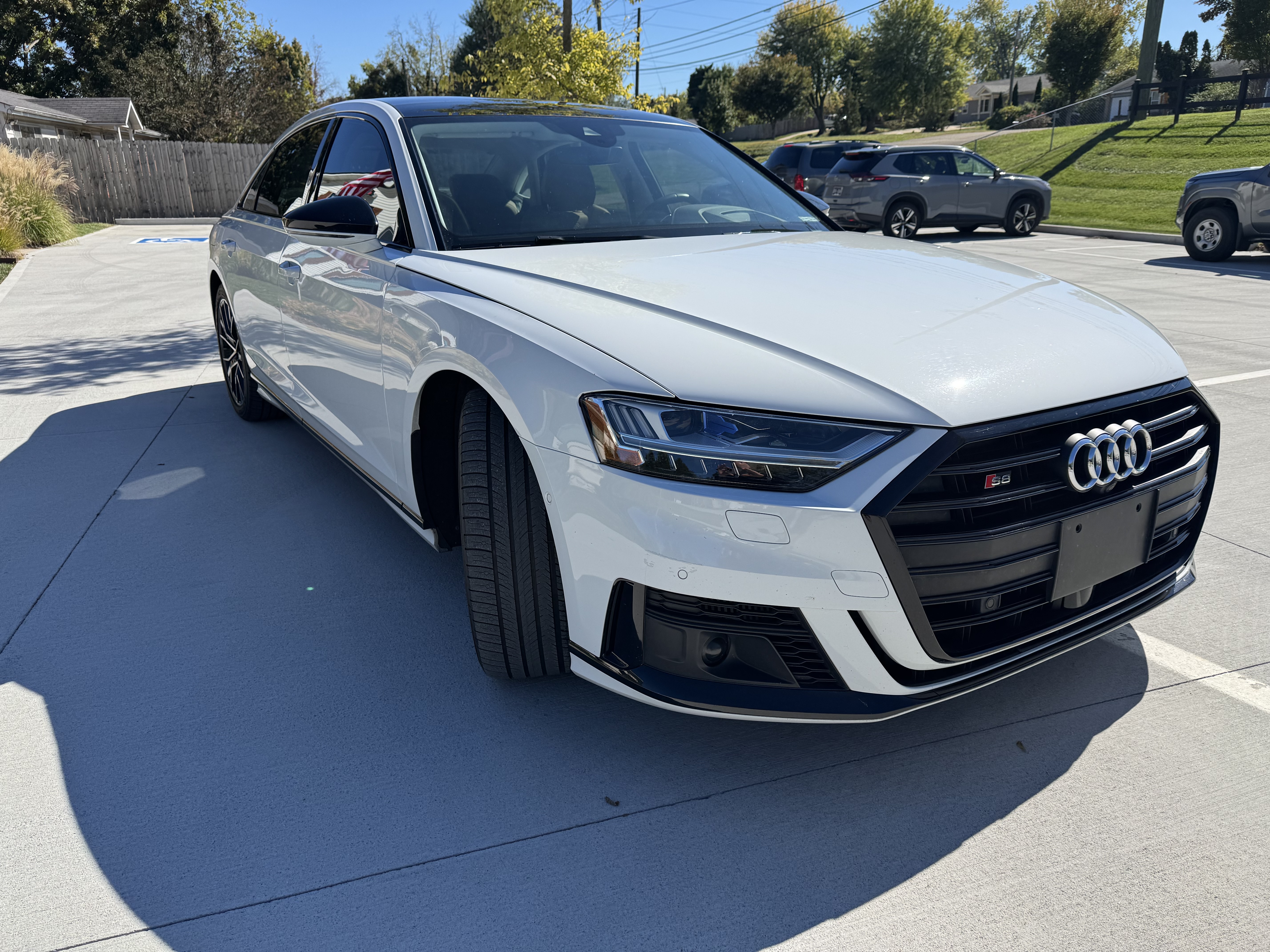 Used 2020 Audi S8 L w/ S8 Executive Package AWD/4WD image 1