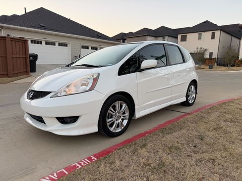 Used 2011 Honda Fit Sport image 9