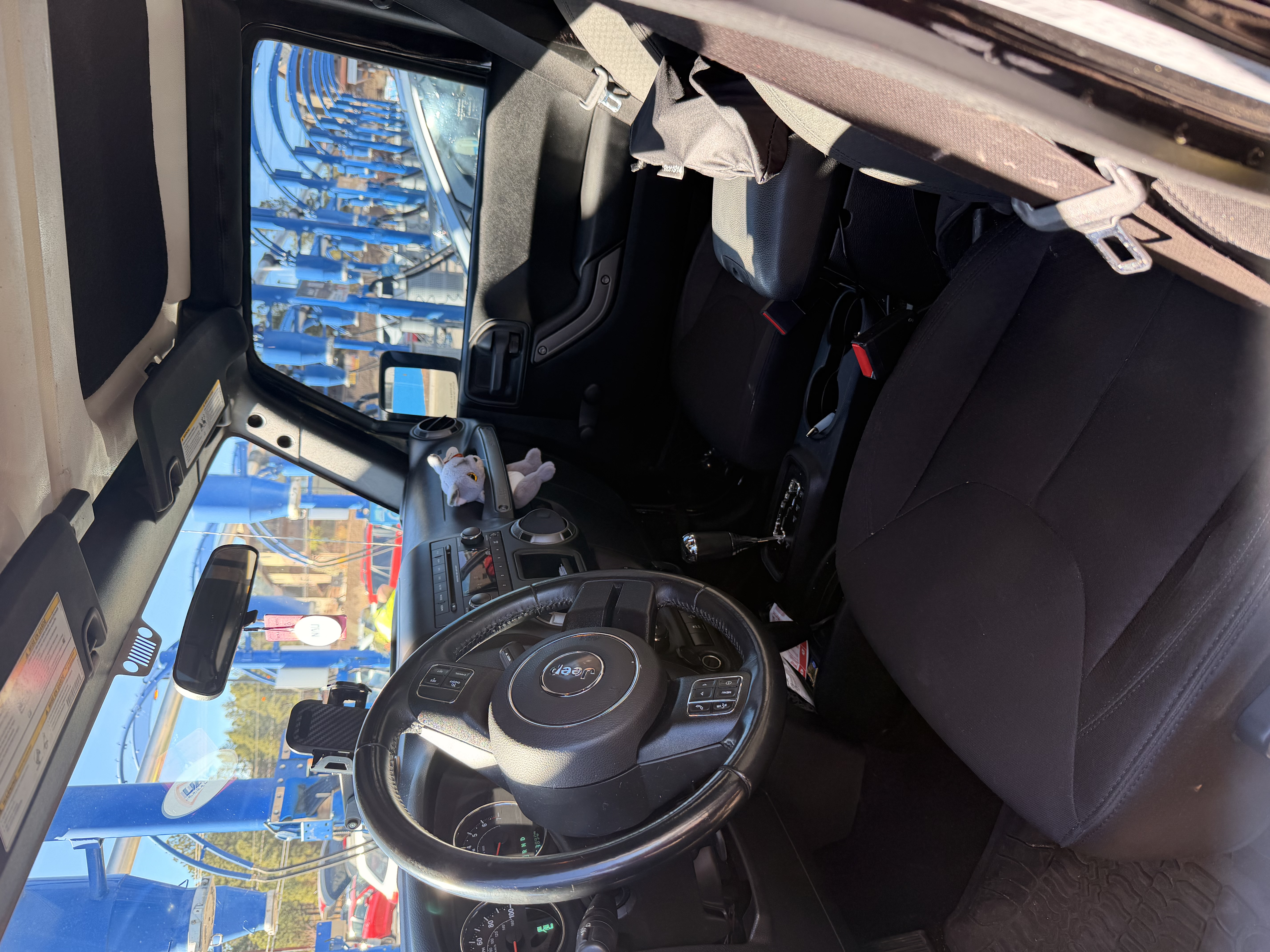 Used 2018 Jeep Wrangler Unlimited Sport w/ Connectivity Group AWD/4WD image 4