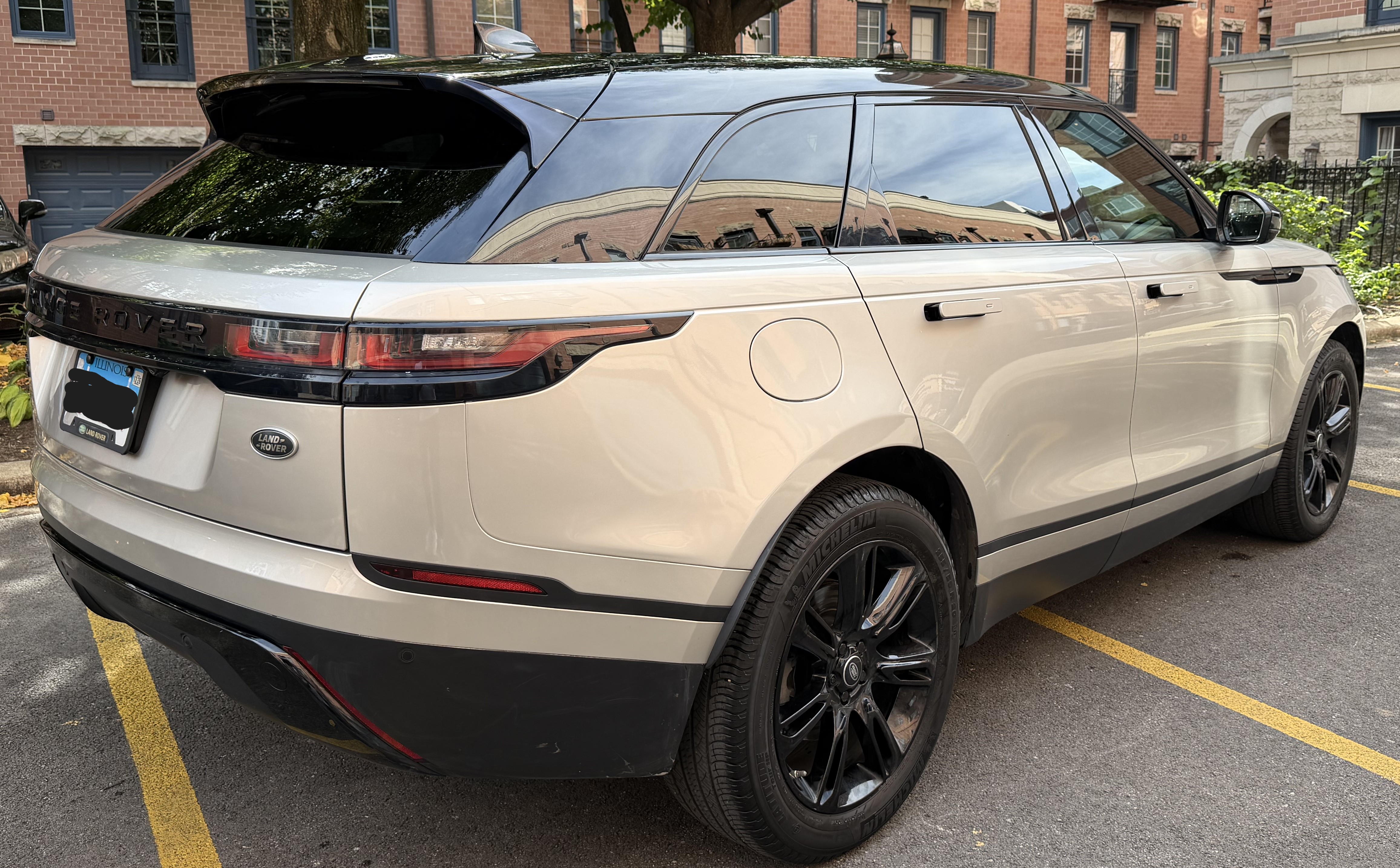 Used 2020 Land Rover Range Rover Velar S AWD/4WD image 5