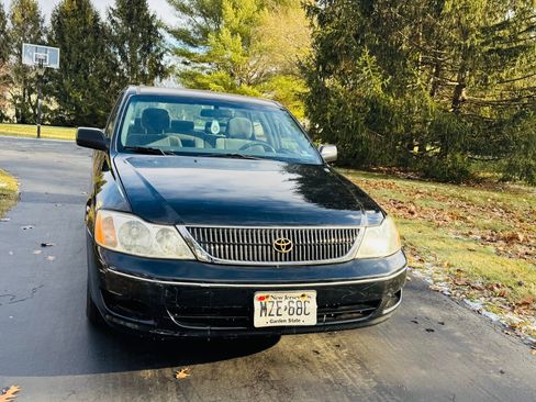 Used 2002 Toyota Avalon XLS image 5