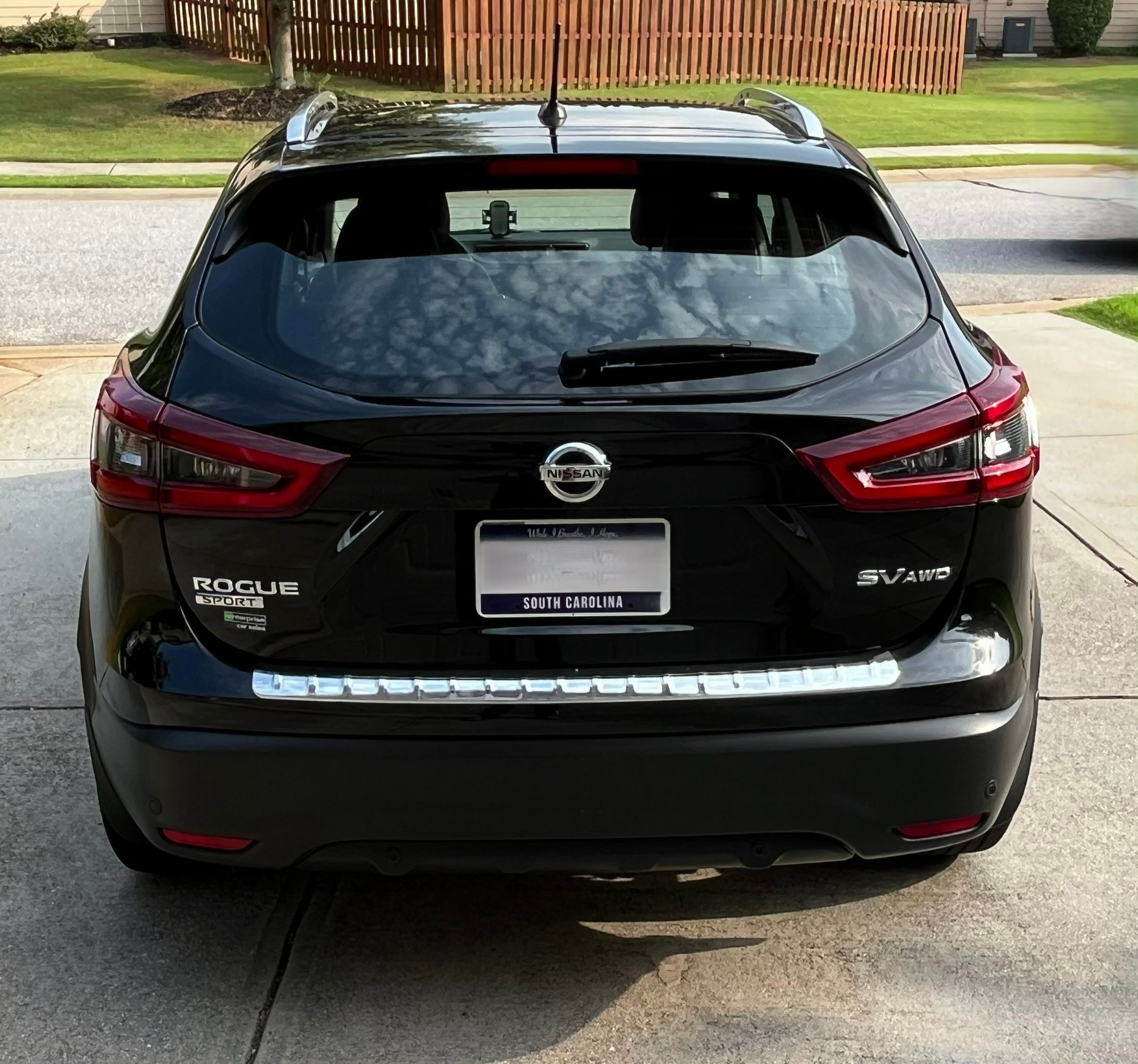 Used 2022 Nissan Rogue Sport SV w/ Technology Package AWD/4WD image 6