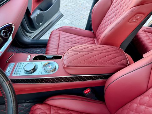 Used 2024 Genesis GV70 3.5T Sport w/ Sport Prestige Package image 19