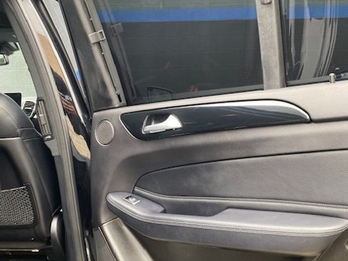 Used 2019 Mercedes-Benz GLE 43 AMG 4MATIC image 13