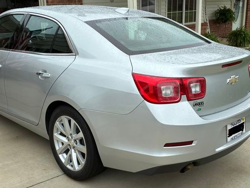 Used 2016 Chevrolet Malibu LTZ FWD image 5