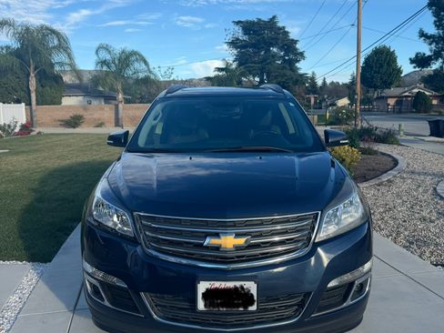 Used 2016 Chevrolet Traverse LT image 4
