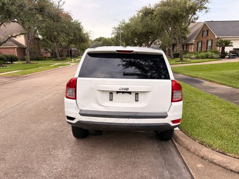 Used 2013 Jeep Compass Sport FWD image 5