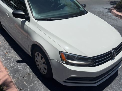 Used 2016 Volkswagen Jetta S FWD image 9