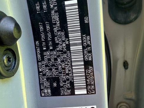 Used 2017 Toyota 4Runner TRD Pro AWD/4WD image 32