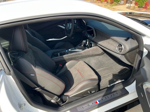 Used 2023 Chevrolet Camaro ZL1 image 9