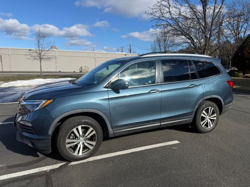 Used 2017 Honda Pilot EX-L image 10