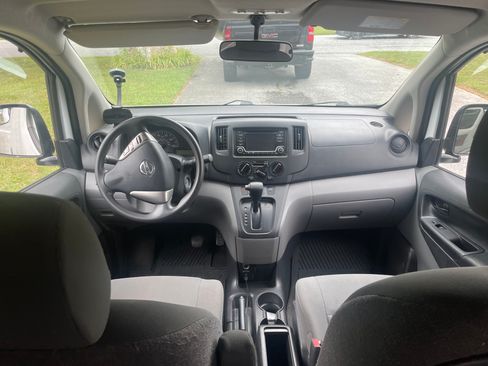 Used 2018 Nissan NV200 S w/ Back Door Glass Package FWD image 4