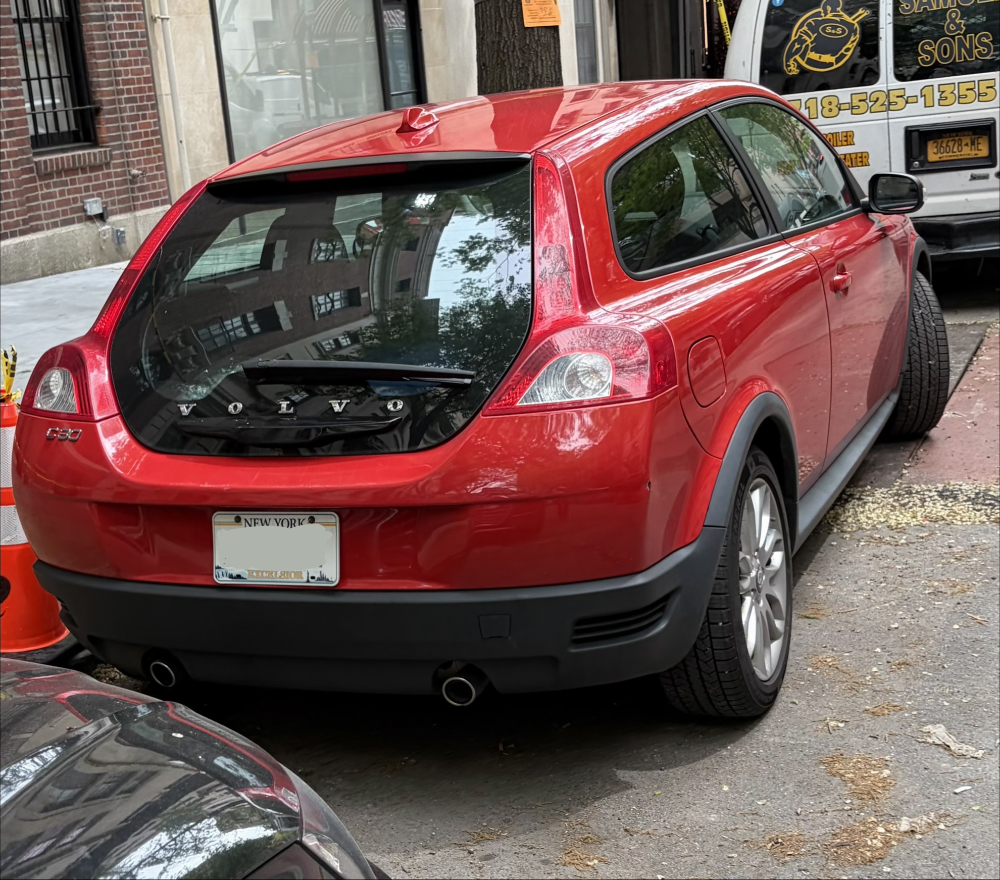 Used 2009 Volvo C30 FWD image 2