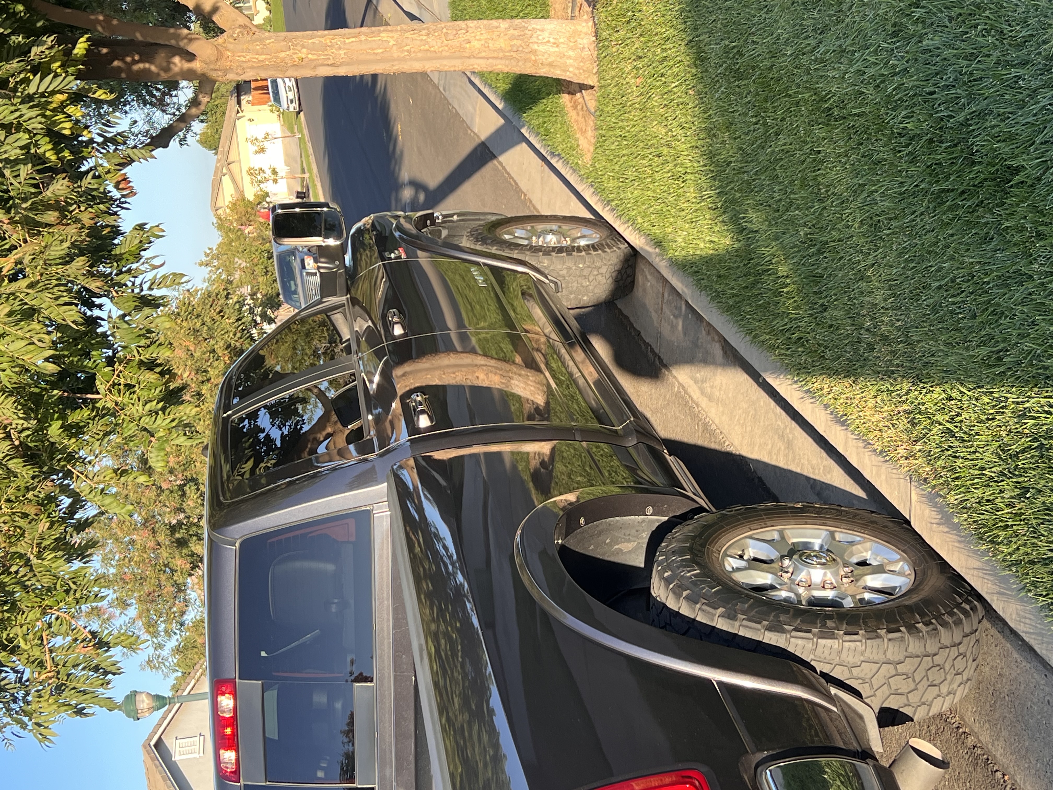 Used 2019 RAM 2500 Laramie AWD/4WD image 12