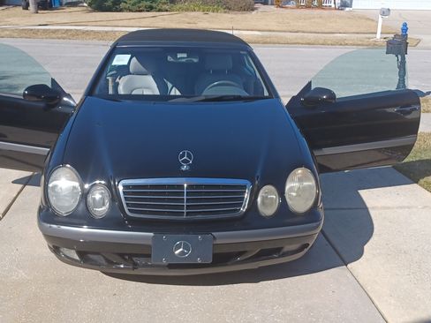 Used 1999 Mercedes-Benz CLK 320 Cabriolet image 6