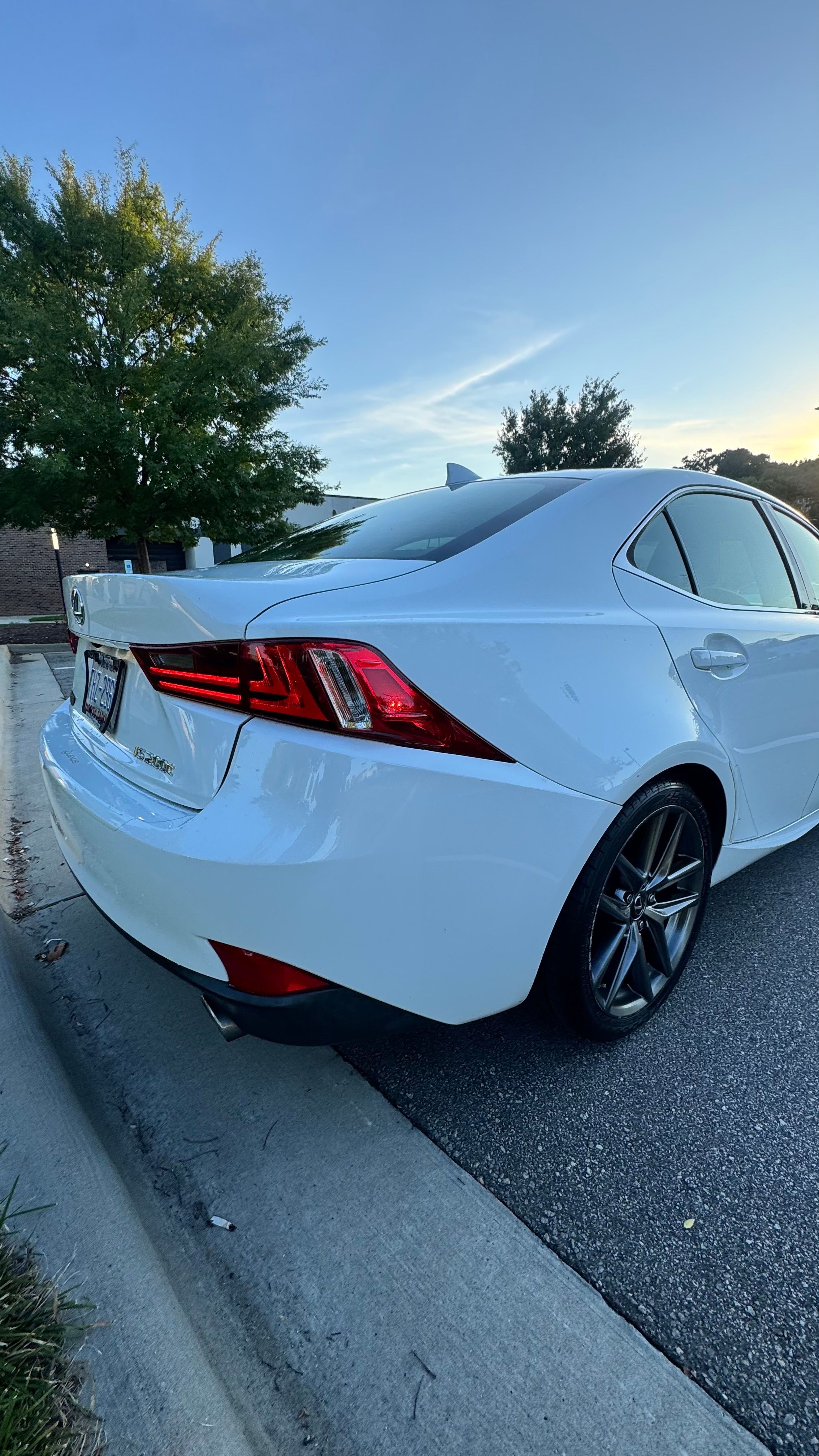 Used 2016 Lexus IS 200t w/ F Sport Package RWD image 11