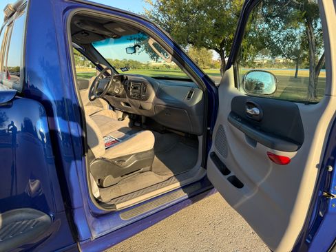 Used 2003 Ford F150 Lightning image 20