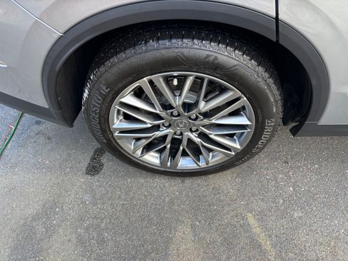 Used 2024 Acura MDX SH-AWD w/ Advance Package image 2