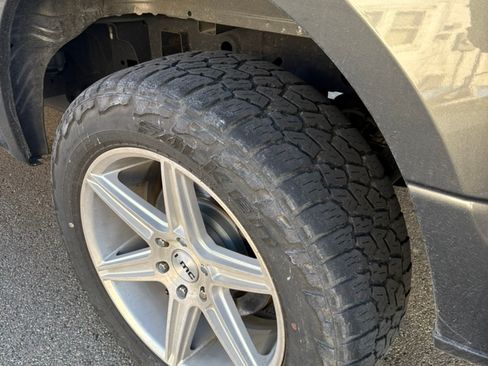 Used 2019 Ford F150 XLT w/ Equipment Group 302A Luxury image 6